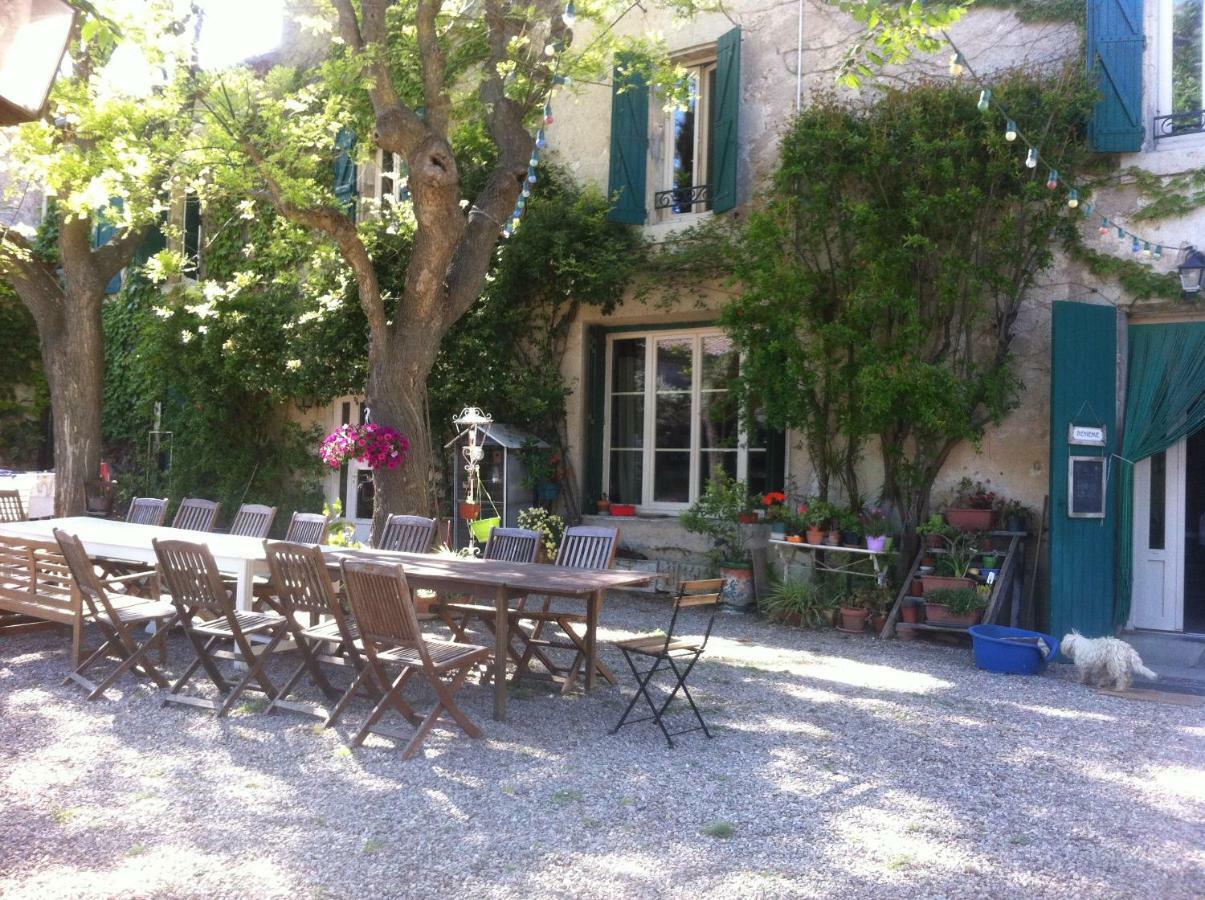 ニッサン・レ・アンサリューヌ Domaine De Salabert Bed & Breakfast エクステリア 写真